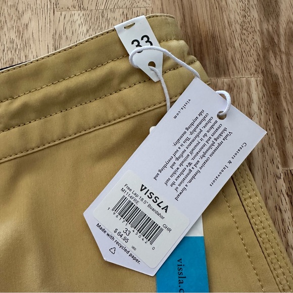 Vissla Free Lap 18.5” Boardshorts Mens Size 33 Yellow Striped Swim Trunks - Picture 3 of 7